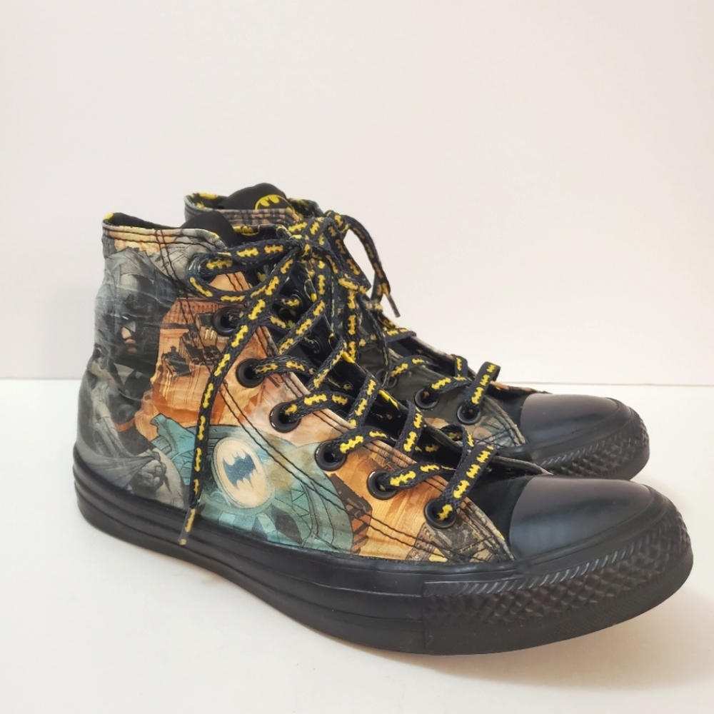 Batman x Converse All Stars - Rare collab sneakers - Men's 6 / Women's 8